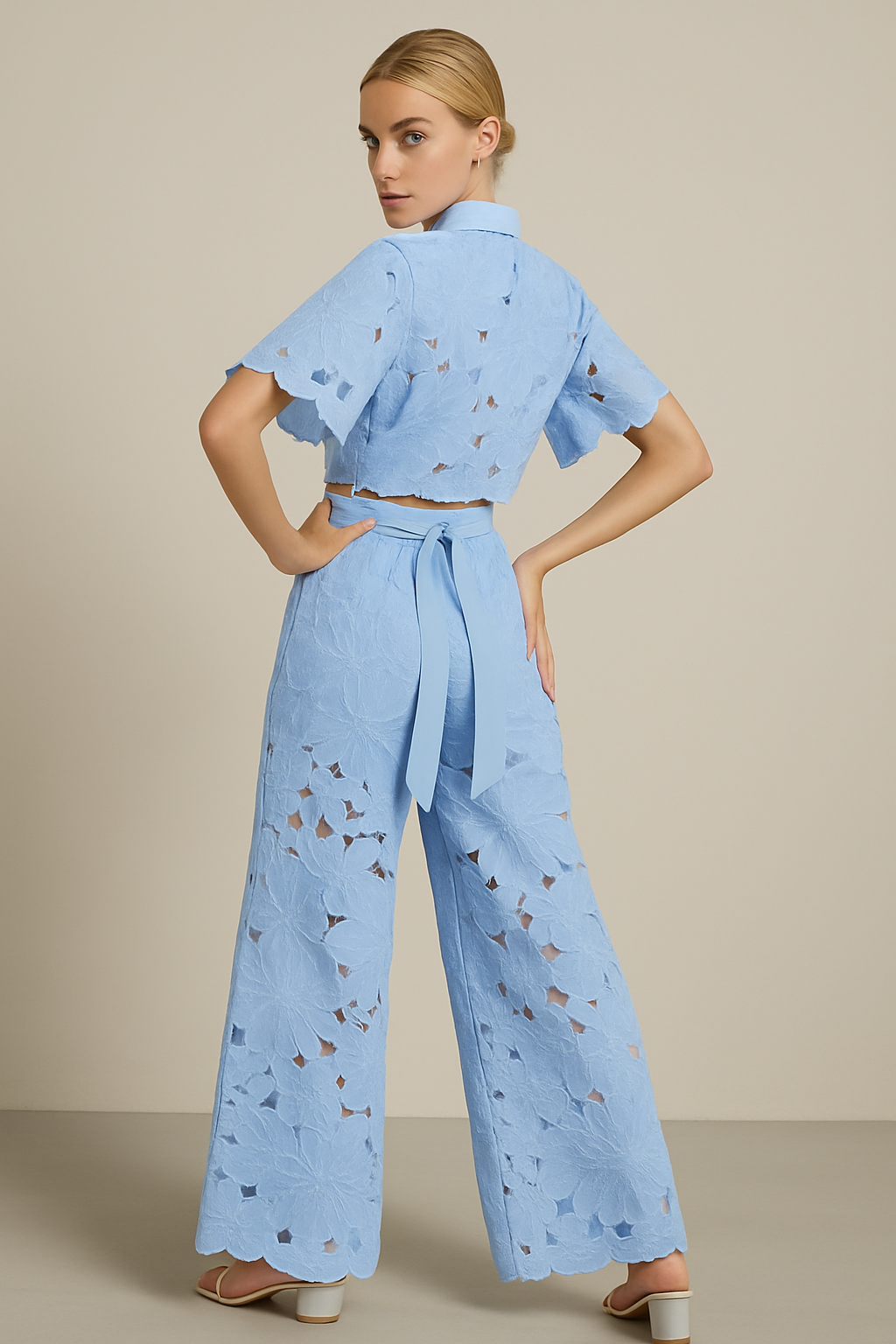 VANESSA 2 Piece Lace Set in Blue