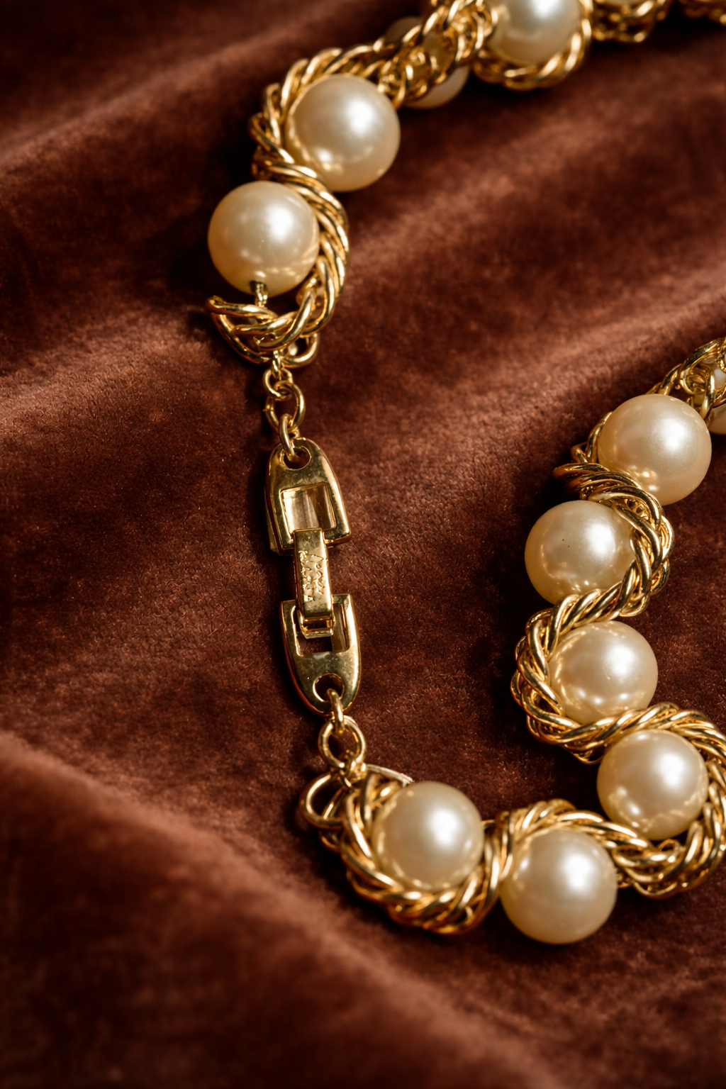 NAPIER 80s 21” Gold Plated Rope Necklace w/ Faux Pearls (Perfect Condition)